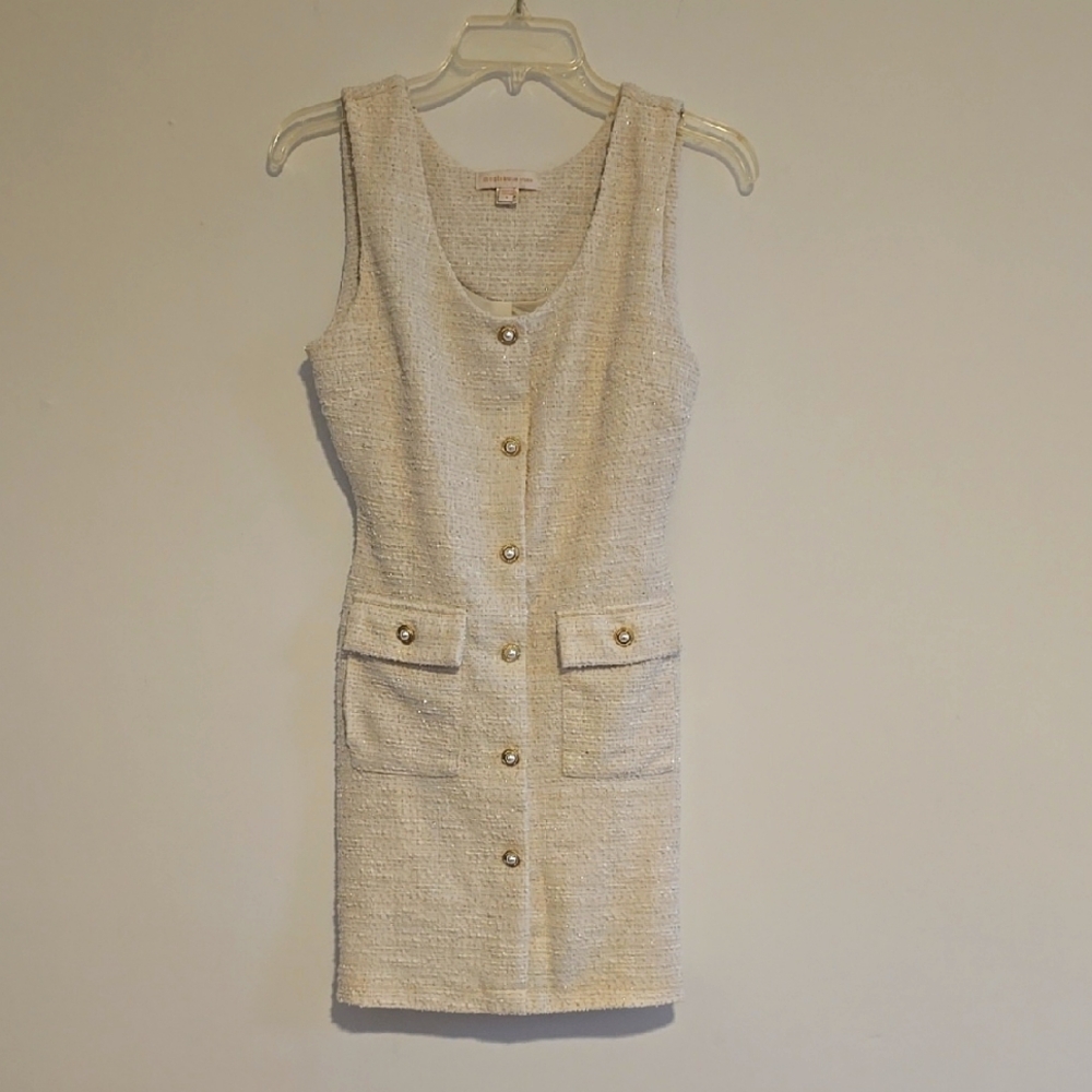 Elegant Cream Sleeveless Dress